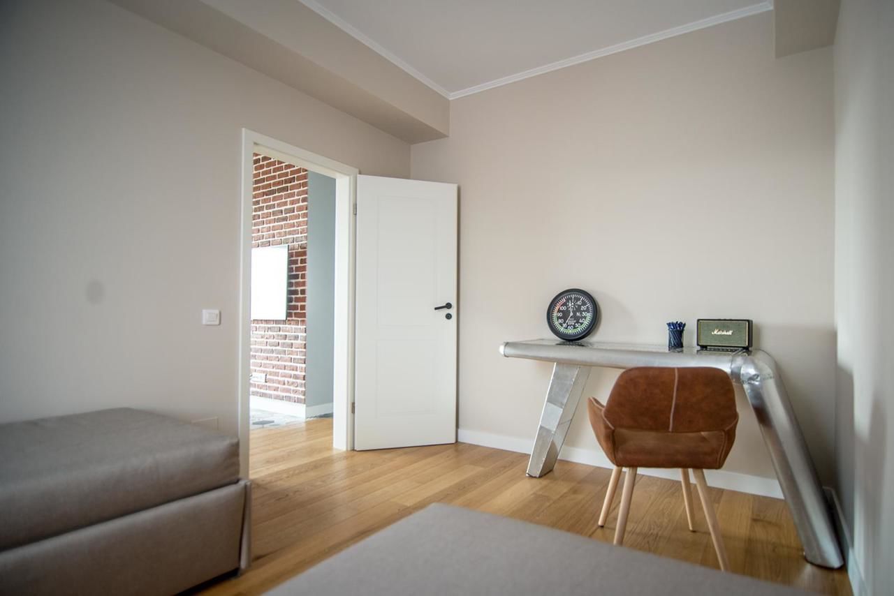 Апарт-отели The Aviator Apartment - Jacuzzi & Panoramic View Клуж-Напока-14