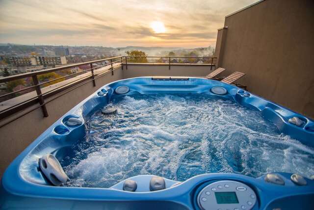 Апарт-отели The Aviator Apartment - Jacuzzi & Panoramic View Клуж-Напока-23